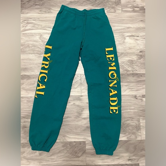 RARE Lyrical Lemonade Christmas Drop Sweatpants - Picture 1 of 3